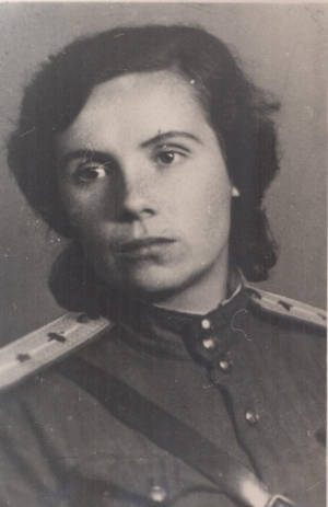 Аигина Нина Петровна (1918 - 1995)