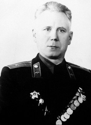 Пирожников Николай Леонидович (1912-?)