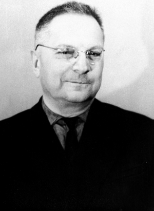 Ревуненков Владимир Георгиевич (1911-2004)