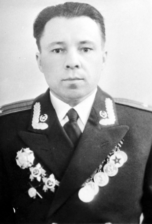 Зверев Александр Георгиевич (1920-?)