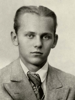 Иванов Виктор Аркадьевич (1921-1941)