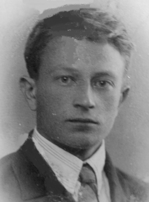 Крючек Михаил Тихонович (Тимофеевич) (1914 - ?)