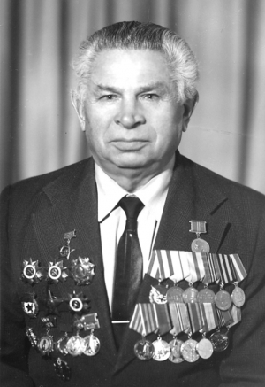 Молочнов Георгий Васильевич (1918-2001)