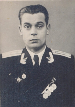 Безуглый Иван Матвеевич (1914-1999)